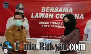 DPR RI Memberikan Bantuan APD Dan Sembako Ke Pemko Sawahlunto