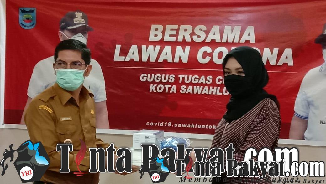 DPR RI Memberikan Bantuan APD Dan Sembako Ke Pemko Sawahlunto