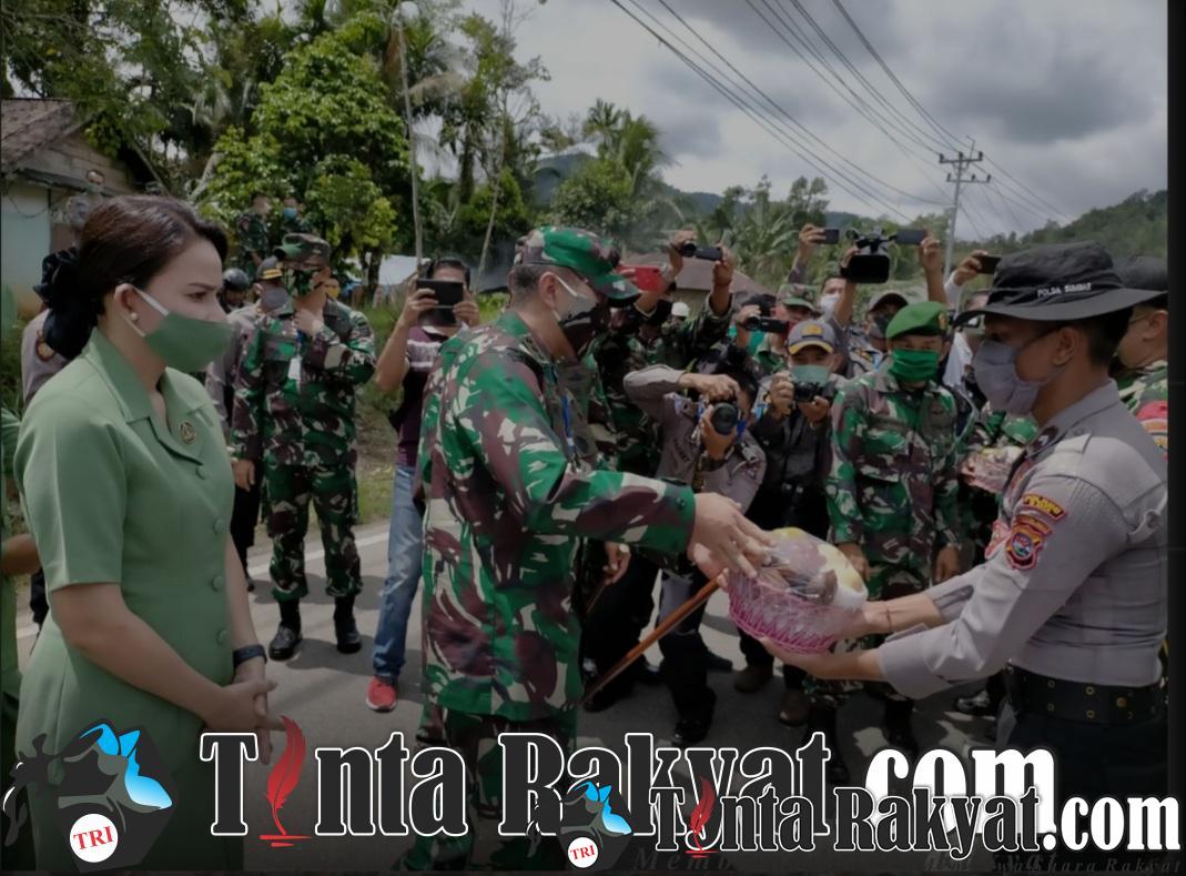 Aksi Peduli Korem 032 Wirabraja Hingga Perbatasan Sumbar Riau