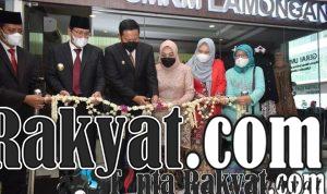 Bupati Lamongan, Yuhronur Efendi melaunching Gerai Milik Dharma Wanita Persatuan Kabupaten Lamongan