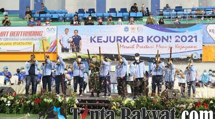 Bupati Lamongan membuka Kejuaraan Kabupaten Koni Tahun 2021