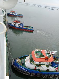 3 TUG HNJ Penyandaran MT Hafnia Aquamarine HNJ 05042023 KRN