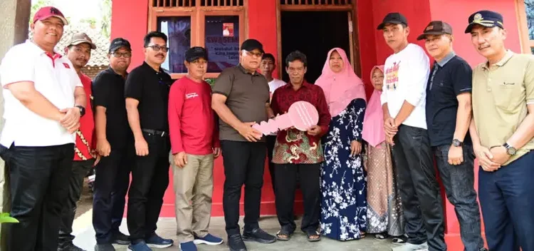 Bedah Penengahan 864x380 1