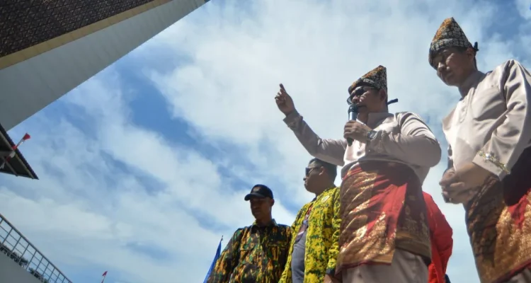 antarafoto pendaftaran bakal paslon kedua gubernur sumatera barat 290824 ief 1.jpg